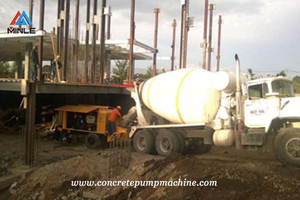 diesel concrete pump trailer in Colombia