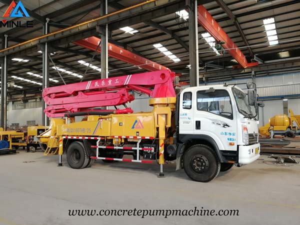 Malaysia Clients Visited MINLE MACHINE to Inspect Concrete Boom Pump Malaysia Clients Visited MINLE MACHINE to Inspect Concrete Boom Pump
